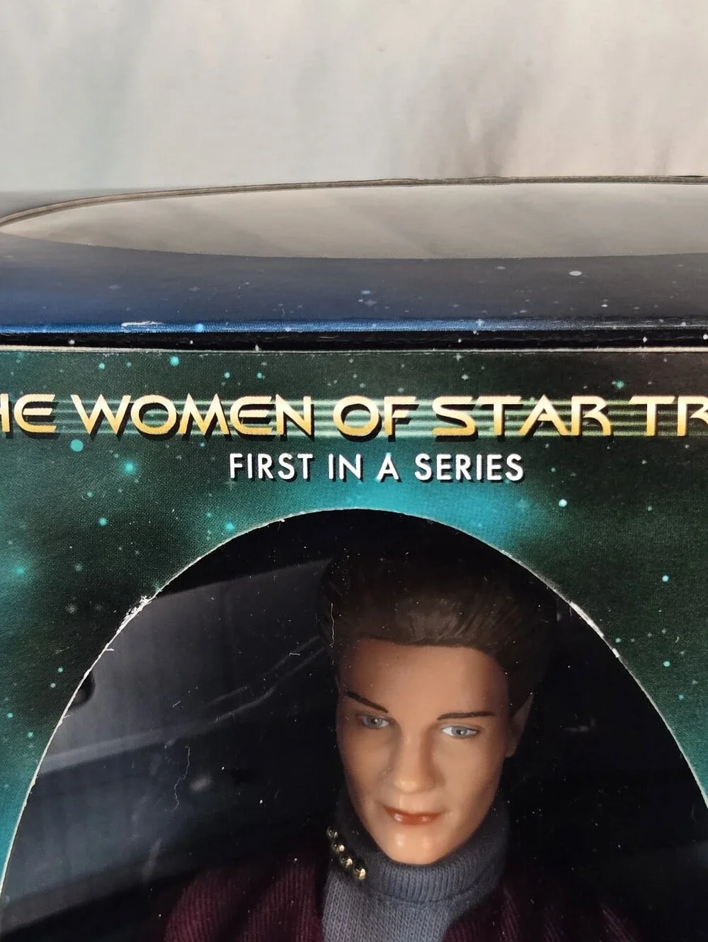 Vintage Star Trek Voyager Captain Kathryn Janeway 12